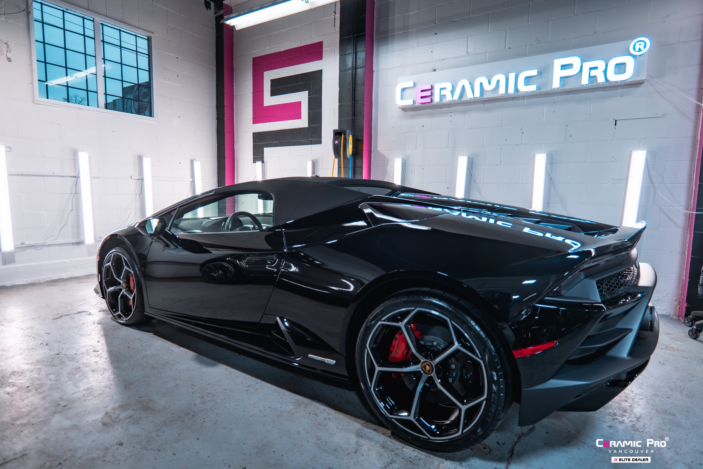 Side and rear view of a 2023 Lamborghini Huracan EVO Coupe full PPF project