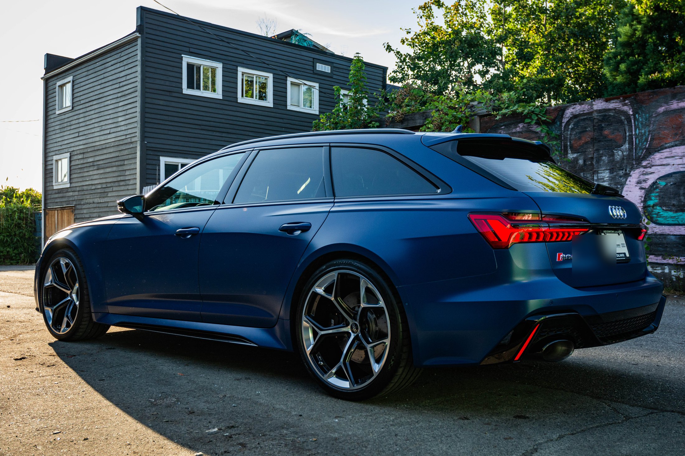 Rear three-quarter view of a 2022 Audi RS 6 Avant satin PPF project